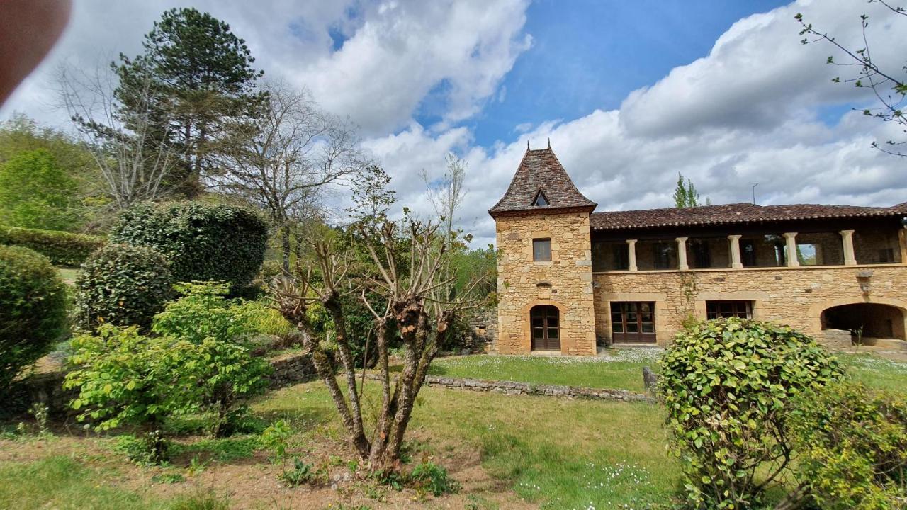 Hotel Domaine Du Cardou Puy-lʼÉvêque Exterior foto